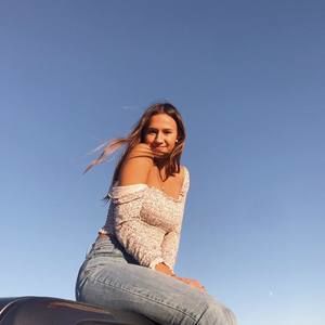 Meet your Posher, Amya